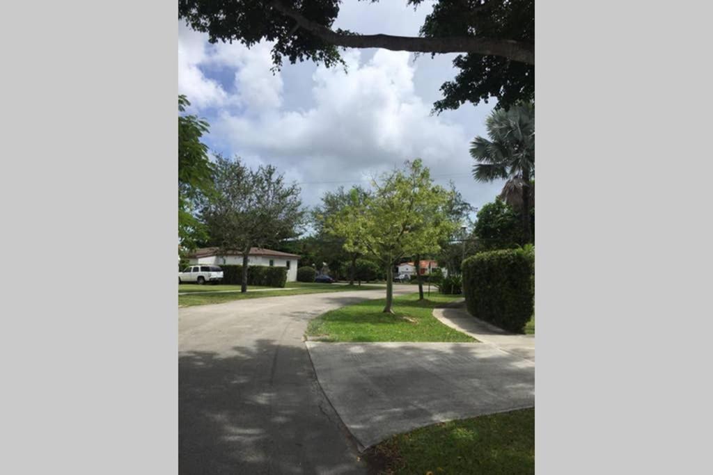 Beautiful Quiet Neighborhood Villa Miami Buitenkant foto